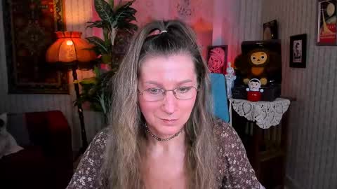 Snapshot of fridatander chatting on 02-14-25, 09:03 Frida Tander online show from 02-14-25, 09:03