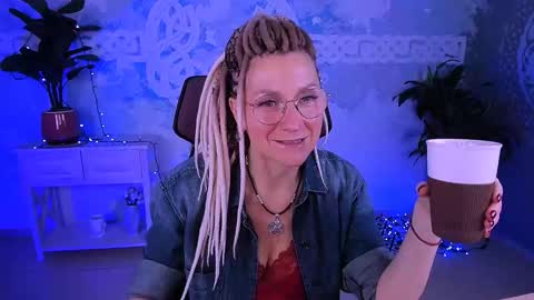 Frida Tander online show from 03-15-26, 05:02