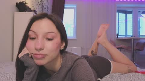 Lina online show from 12-21-24, 07:24