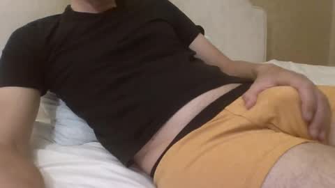 Snapshot of friendly_frank_18 chatting on 07-14-26, 12:57 friendly_frank_18 online show from 07-14-26, 12:57
