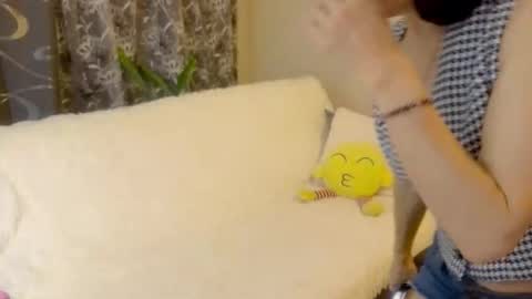 Snapshot of fritha chatting on 11-04-25, 07:02 Next stream November 29 2024 online show from 11-04-25, 07:02