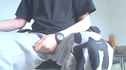 Snapshot of fritz12007 chatting on 06-14-26, 01:35 sexykl online show from 06-14-26, 01:35