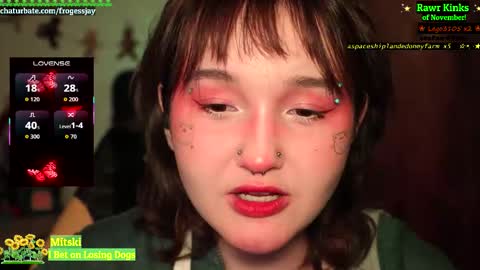 Snapshot of frogessjay chatting on 11-25-25, 09:26 Jaywise Frogfoot online show from 11-25-25, 09:26