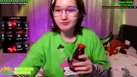 Snapshot of frogessjay chatting on 12-01-25, 12:26 Jaywise Frogfoot online show from 12-01-25, 12:26