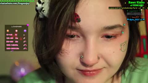 Snapshot of frogessjay chatting on 02-18-26, 08:05 Jaywise Frogfoot online show from 02-18-26, 08:05