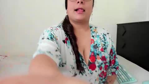 Lucy online show from 02-23-26, 07:11