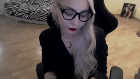 Lilith online show from 09-18-25, 11:45