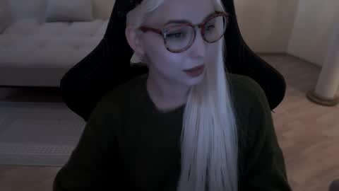 Lilith online show from 04-25-26, 02:47