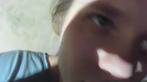 Snapshot of frumcake chatting on 01-12-25, 04:31 FrumCake online show from 01-12-25, 04:31