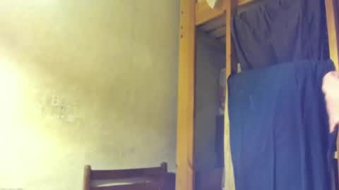 Snapshot of frumcake chatting on 01-21-25, 12:46 FrumCake online show from 01-21-25, 12:46