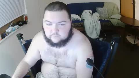 Snapshot of ftmboyholes69 chatting on 12-20-25, 12:23 Mark online show from 12-20-25, 12:23