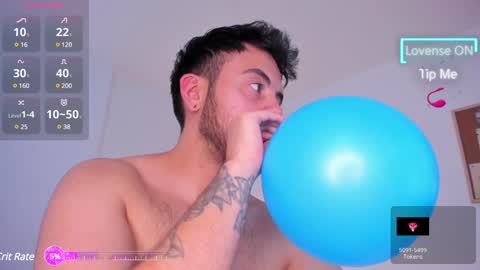 Snapshot of ftmxxxxy chatting on 01-20-25, 09:11 Dani online show from 01-20-25, 09:11