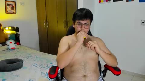 uwu online show from 12-20-25, 11:12