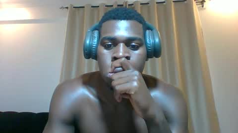 Snapshot of fuck_buoy chatting on 03-25-26, 07:25 Prince online show from 03-25-26, 07:25