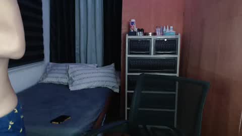 Snapshot of fuck_by_zack chatting on 12-12-24, 09:30 Zack online show from 12-12-24, 09:30