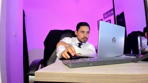 SERGIO THE SEX LAWYER online show from 10-31-25, 08:26