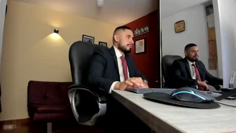 Snapshot of fuckerwate chatting on 05-29-26, 05:27 SERGIO THE SEX LAWYER online show from 05-29-26, 05:27