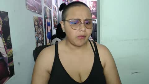 Mia and Gary  online show from 09-10-25, 03:17