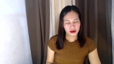 Snapshot of fuckingmonna chatting on 02-21-25, 06:15 fuckingmonna online show from 02-21-25, 06:15