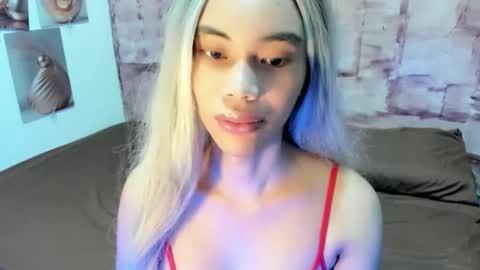 Snapshot of fuckingsexy143 chatting on 04-21-26, 05:03 fuckingsexy143 online show from 04-21-26, 05:03