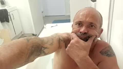 fukmelivenow online show from 10-15-25, 07:03