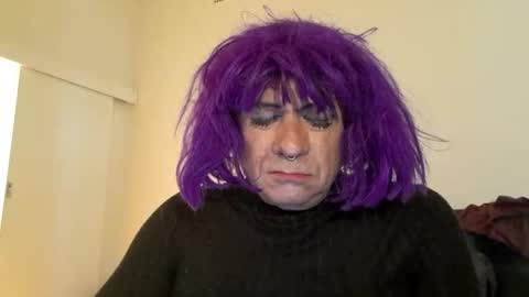 Snapshot of full4cefull chatting on 01-12-25, 11:15 Pizzaz online show from 01-12-25, 11:15