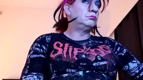 Snapshot of full4cefull chatting on 01-13-25, 05:44 Pizzaz online show from 01-13-25, 05:44