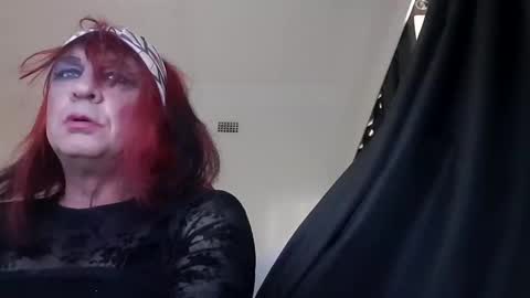 Snapshot of full4cefull chatting on 01-17-25, 08:22 Pizzaz online show from 01-17-25, 08:22