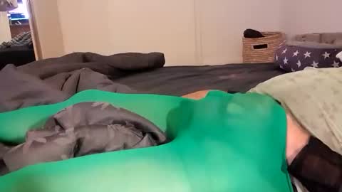 Pizzaz online show from 01-23-25, 02:39