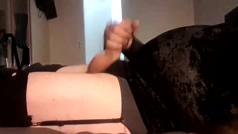 Snapshot of full4cefull chatting on 02-16-25, 04:10 Pizzaz online show from 02-16-25, 04:10