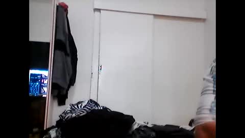 Snapshot of full4cefull chatting on 03-01-25, 03:43 Pizzaz online show from 03-01-25, 03:43