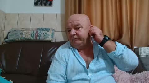 fullballs6 online show from 12-05-24, 07:05