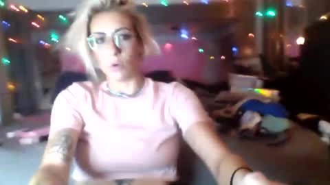 Snapshot of fullerh967 chatting on 10-30-25, 02:57 Deeztitties online show from 10-30-25, 02:57