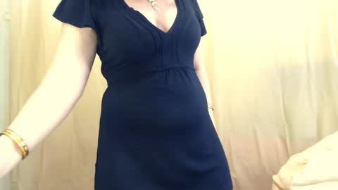 Snapshot of fun4tips chatting on 02-11-25, 07:27 Fun4Tips online show from 02-11-25, 07:27