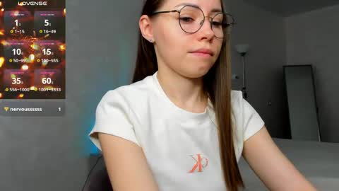 Snapshot of fun__nd__bun chatting on 05-05-26, 02:08 fun__nd__bun online show from 05-05-26, 02:08