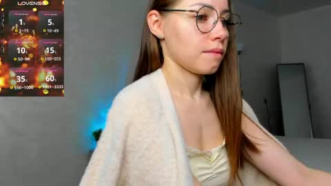 Snapshot of fun__nd__bun chatting on 05-06-26, 01:36 fun__nd__bun online show from 05-06-26, 01:36