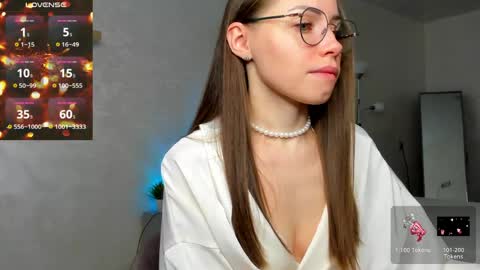 Snapshot of fun__nd__bun chatting on 05-17-26, 01:25 fun__nd__bun online show from 05-17-26, 01:25