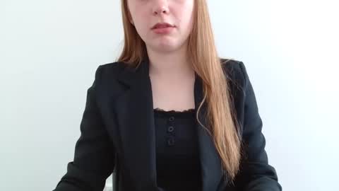 Emma online show from 06-04-26, 08:09