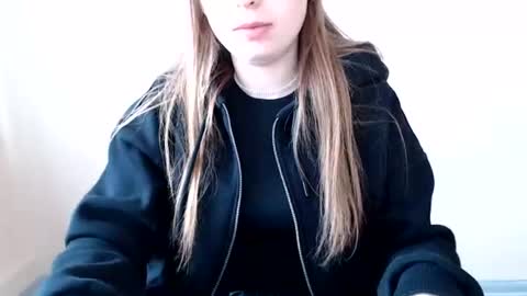 Emma online show from 06-16-26, 08:06