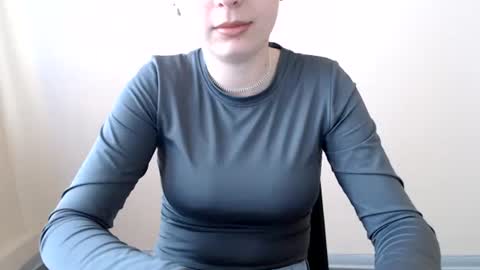 Emma online show from 06-17-26, 09:12