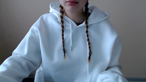 Emma online show from 07-10-26, 06:07