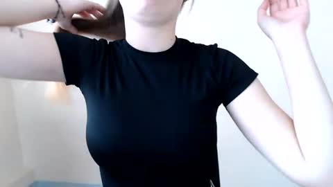 Emma online show from 07-16-26, 08:42
