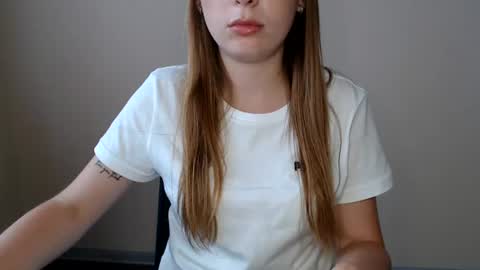 Emma online show from 07-21-26, 10:39