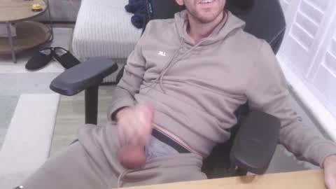 Snapshot of funkybits chatting on 11-14-25, 08:40 funkybits online show from 11-14-25, 08:40