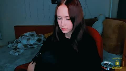 Snapshot of funny_bunny23 chatting on 10-12-25, 04:17 Eva online show from 10-12-25, 04:17