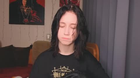 Eva online show from 04-19-26, 02:38