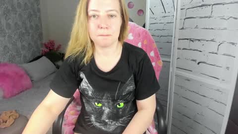 Snapshot of funny_bunny4 chatting on 12-06-24, 07:56 funny_bunny4 online show from 12-06-24, 07:56