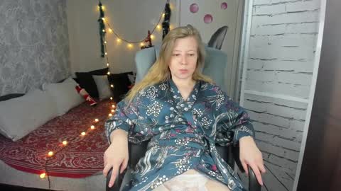 Snapshot of funny_bunny4 chatting on 01-11-25, 08:10 funny_bunny4 online show from 01-11-25, 08:10