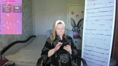 funny_bunny4 online show from 08-02-26, 02:26