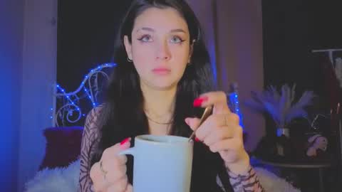 Tiffany online show from 03-08-26, 01:47